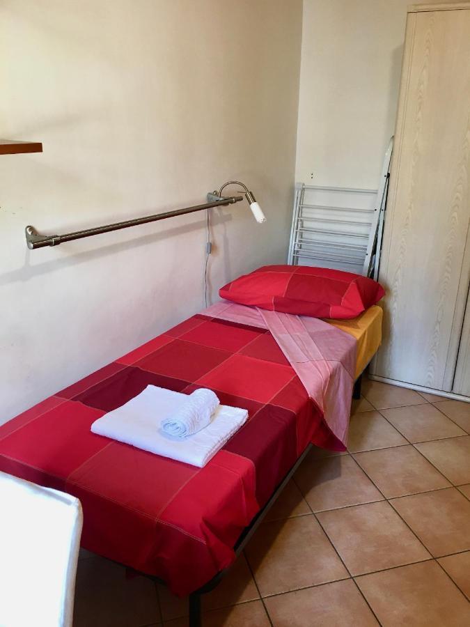 Casa Delfino - Appartamento Centro Storico A Due Passi Dalla Spiaggia & Mare, Porto & Ferrovia チビタベッキア エクステリア 写真
